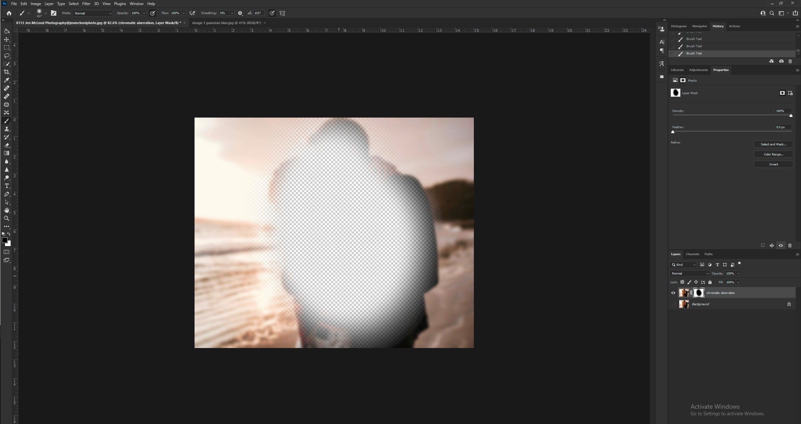 Use of layer mask to mask out blur in Photoshop
