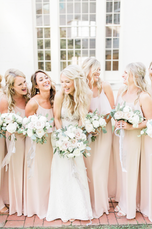 Posing Techniques for the Bridesmaids
